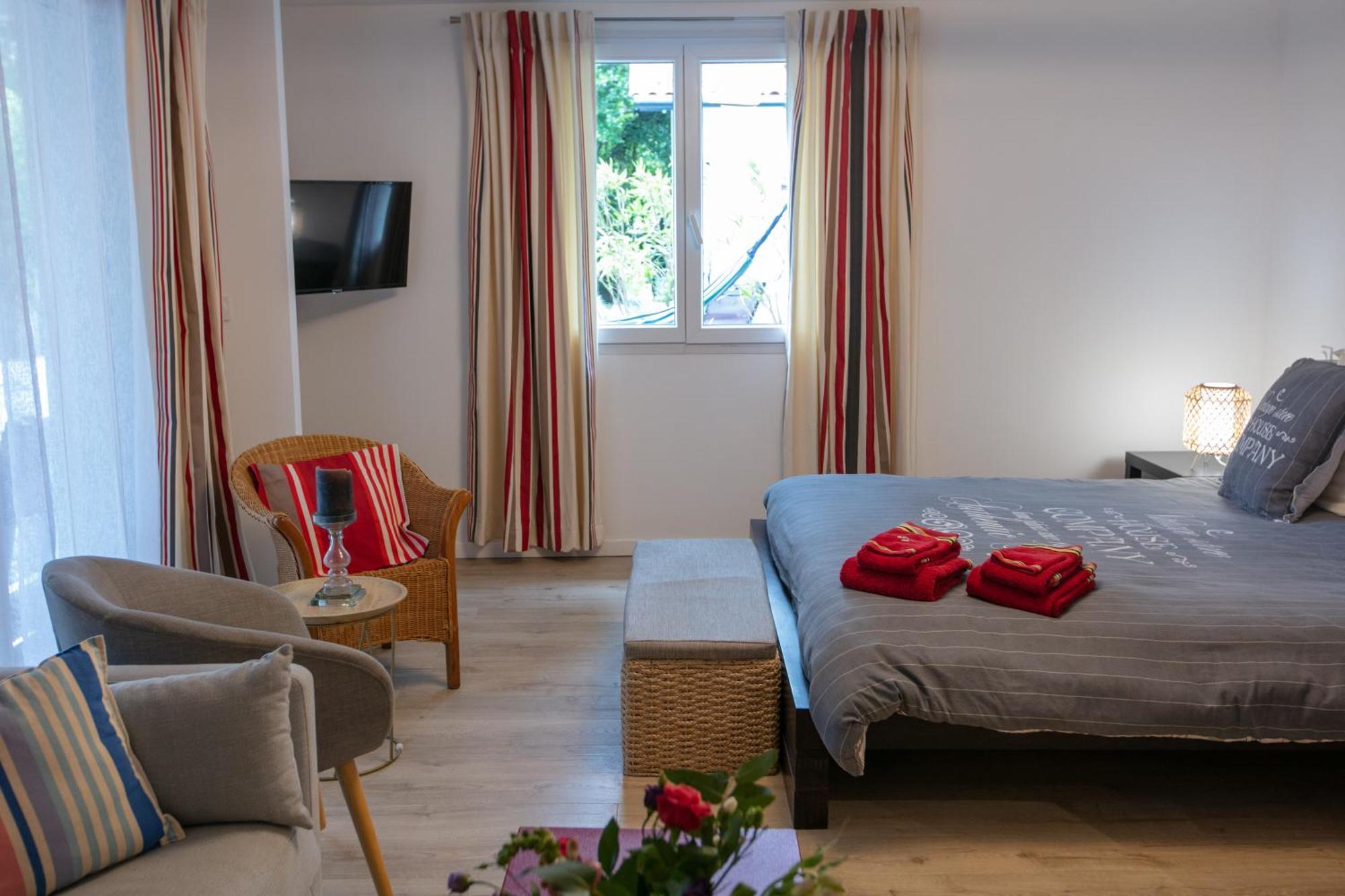 Erreka Txikia Bed & Breakfast Urrugne Oda fotoğraf